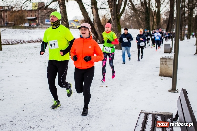 Zdjęcie w galerii na portalu naszraciborz.pl: Paweł Pac z Brzegu wygrał dziś V Bieg Nadodrzański w Raciborzu FOTO i WIDEO wiadomości z regionu