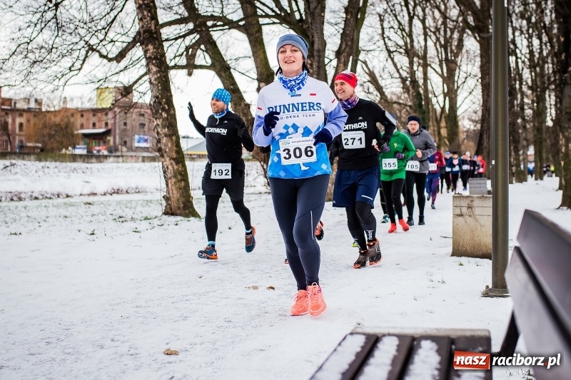 Zdjęcie w galerii na portalu naszraciborz.pl: Paweł Pac z Brzegu wygrał dziś V Bieg Nadodrzański w Raciborzu FOTO i WIDEO wiadomości z regionu