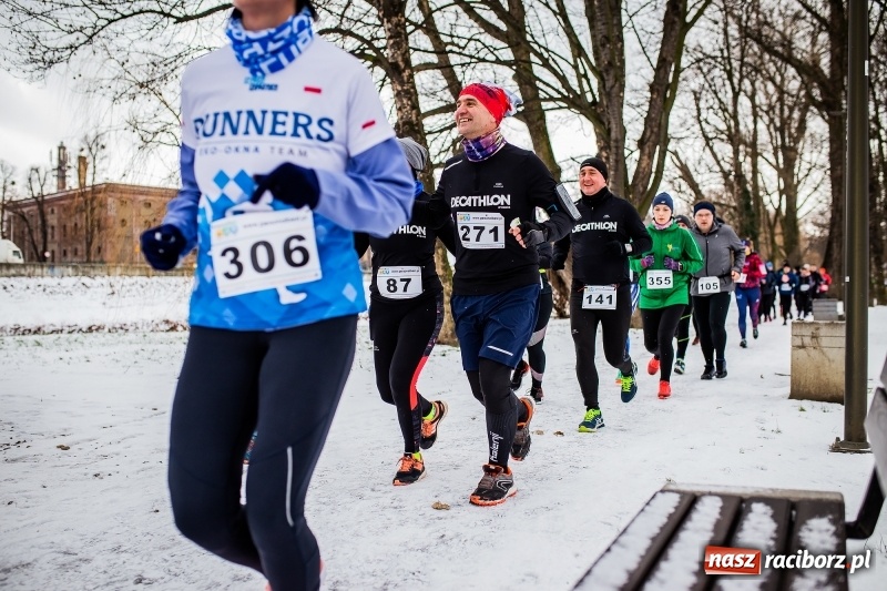 Zdjęcie w galerii na portalu naszraciborz.pl: Paweł Pac z Brzegu wygrał dziś V Bieg Nadodrzański w Raciborzu FOTO i WIDEO wiadomości z regionu