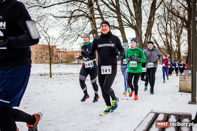Zdjęcie w galerii na portalu naszraciborz.pl: Paweł Pac z Brzegu wygrał dziś V Bieg Nadodrzański w Raciborzu FOTO i WIDEO wiadomości z regionu