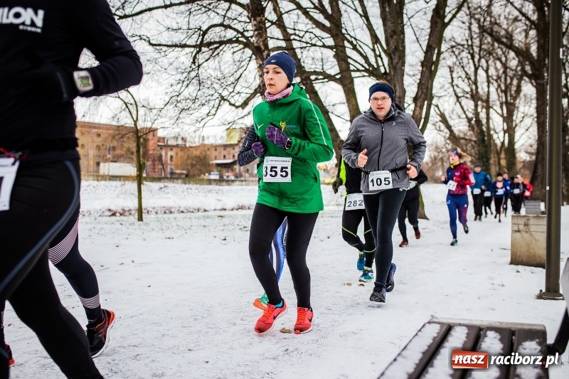 Zdjęcie w galerii na portalu naszraciborz.pl: Paweł Pac z Brzegu wygrał dziś V Bieg Nadodrzański w Raciborzu FOTO i WIDEO wiadomości z regionu