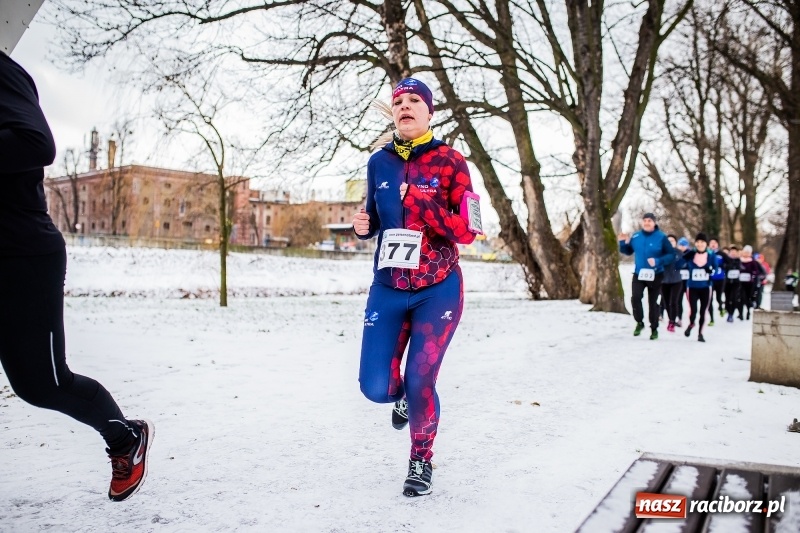 Zdjęcie w galerii na portalu naszraciborz.pl: Paweł Pac z Brzegu wygrał dziś V Bieg Nadodrzański w Raciborzu FOTO i WIDEO wiadomości z regionu