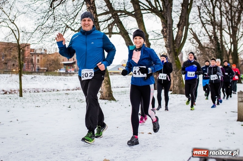 Zdjęcie w galerii na portalu naszraciborz.pl: Paweł Pac z Brzegu wygrał dziś V Bieg Nadodrzański w Raciborzu FOTO i WIDEO wiadomości z regionu