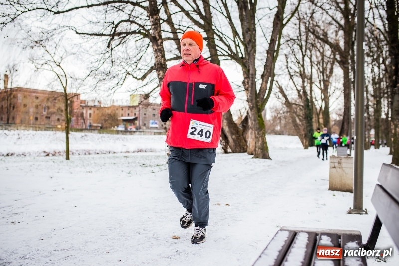 Zdjęcie w galerii na portalu naszraciborz.pl: Paweł Pac z Brzegu wygrał dziś V Bieg Nadodrzański w Raciborzu FOTO i WIDEO wiadomości z regionu