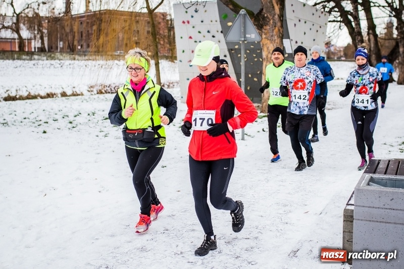 Zdjęcie w galerii na portalu naszraciborz.pl: Paweł Pac z Brzegu wygrał dziś V Bieg Nadodrzański w Raciborzu FOTO i WIDEO wiadomości z regionu