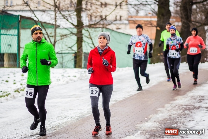 Zdjęcie w galerii na portalu naszraciborz.pl: Paweł Pac z Brzegu wygrał dziś V Bieg Nadodrzański w Raciborzu FOTO i WIDEO wiadomości z regionu