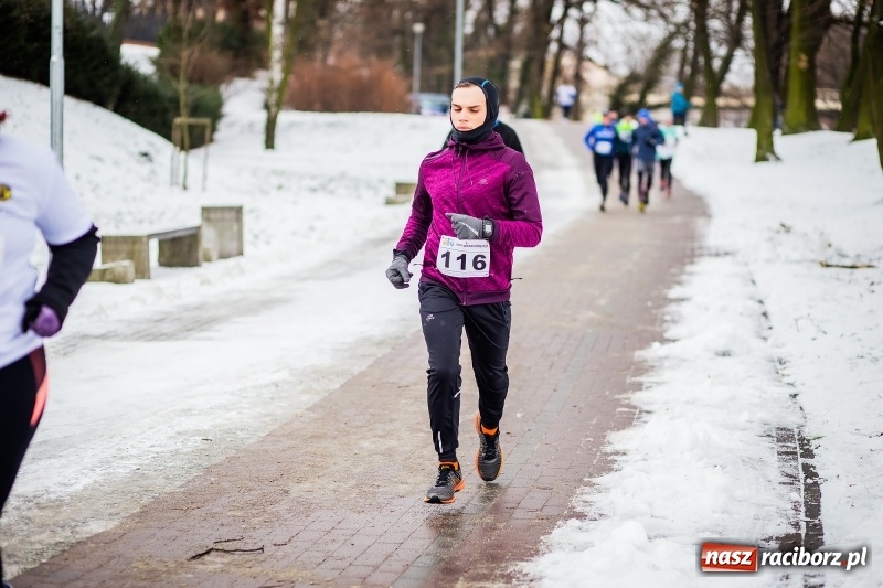 Zdjęcie w galerii na portalu naszraciborz.pl: Paweł Pac z Brzegu wygrał dziś V Bieg Nadodrzański w Raciborzu FOTO i WIDEO wiadomości z regionu