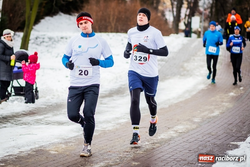 Zdjęcie w galerii na portalu naszraciborz.pl: Paweł Pac z Brzegu wygrał dziś V Bieg Nadodrzański w Raciborzu FOTO i WIDEO wiadomości z regionu