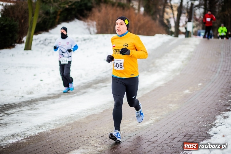 Zdjęcie w galerii na portalu naszraciborz.pl: Paweł Pac z Brzegu wygrał dziś V Bieg Nadodrzański w Raciborzu FOTO i WIDEO wiadomości z regionu