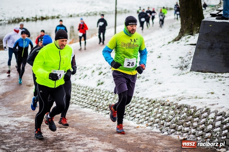 Zdjęcie w galerii na portalu naszraciborz.pl: Paweł Pac z Brzegu wygrał dziś V Bieg Nadodrzański w Raciborzu FOTO i WIDEO wiadomości z regionu