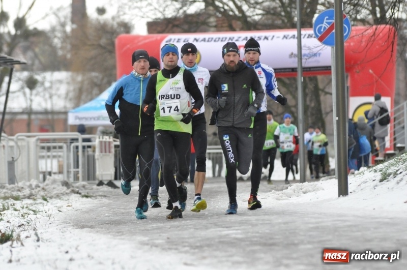 Zdjęcie w galerii na portalu naszraciborz.pl: Paweł Pac z Brzegu wygrał dziś V Bieg Nadodrzański w Raciborzu FOTO i WIDEO wiadomości z regionu