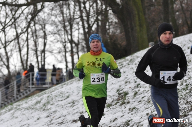 Zdjęcie w galerii na portalu naszraciborz.pl: Paweł Pac z Brzegu wygrał dziś V Bieg Nadodrzański w Raciborzu FOTO i WIDEO wiadomości z regionu
