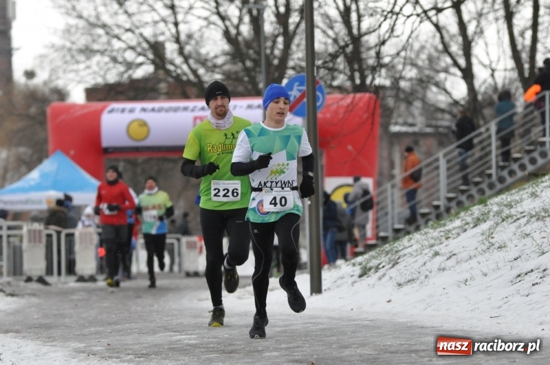 Zdjęcie w galerii na portalu naszraciborz.pl: Paweł Pac z Brzegu wygrał dziś V Bieg Nadodrzański w Raciborzu FOTO i WIDEO wiadomości z regionu