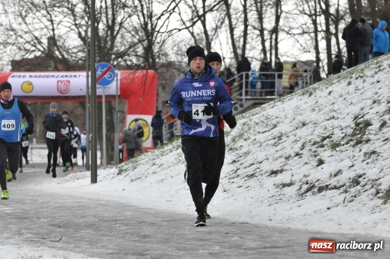Zdjęcie w galerii na portalu naszraciborz.pl: Paweł Pac z Brzegu wygrał dziś V Bieg Nadodrzański w Raciborzu FOTO i WIDEO wiadomości z regionu