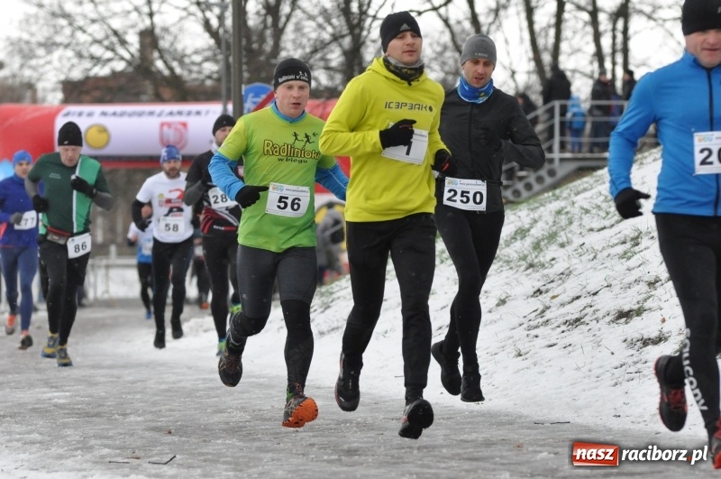 Zdjęcie w galerii na portalu naszraciborz.pl: Paweł Pac z Brzegu wygrał dziś V Bieg Nadodrzański w Raciborzu FOTO i WIDEO wiadomości z regionu