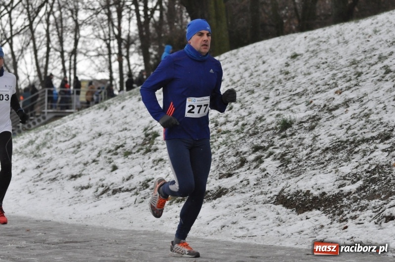 Zdjęcie w galerii na portalu naszraciborz.pl: Paweł Pac z Brzegu wygrał dziś V Bieg Nadodrzański w Raciborzu FOTO i WIDEO wiadomości z regionu