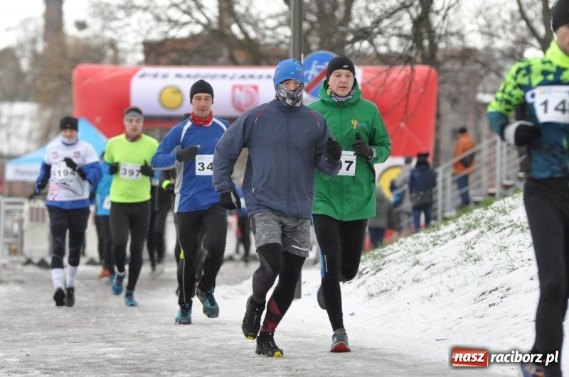 Zdjęcie w galerii na portalu naszraciborz.pl: Paweł Pac z Brzegu wygrał dziś V Bieg Nadodrzański w Raciborzu FOTO i WIDEO wiadomości z regionu