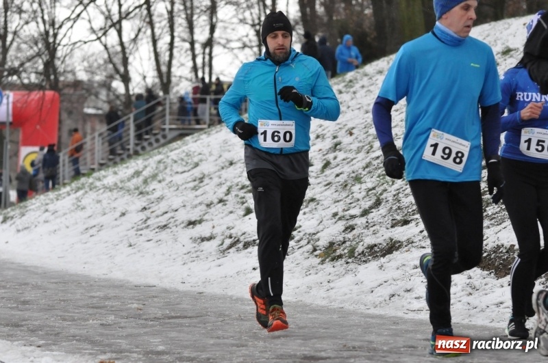 Zdjęcie w galerii na portalu naszraciborz.pl: Paweł Pac z Brzegu wygrał dziś V Bieg Nadodrzański w Raciborzu FOTO i WIDEO wiadomości z regionu