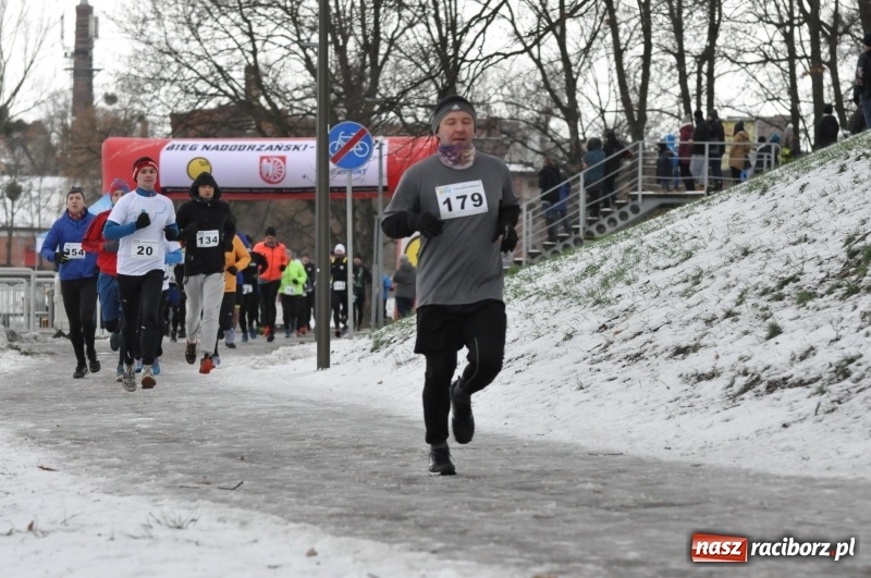 Zdjęcie w galerii na portalu naszraciborz.pl: Paweł Pac z Brzegu wygrał dziś V Bieg Nadodrzański w Raciborzu FOTO i WIDEO wiadomości z regionu