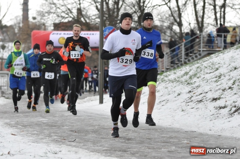 Zdjęcie w galerii na portalu naszraciborz.pl: Paweł Pac z Brzegu wygrał dziś V Bieg Nadodrzański w Raciborzu FOTO i WIDEO wiadomości z regionu
