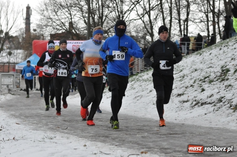 Zdjęcie w galerii na portalu naszraciborz.pl: Paweł Pac z Brzegu wygrał dziś V Bieg Nadodrzański w Raciborzu FOTO i WIDEO wiadomości z regionu