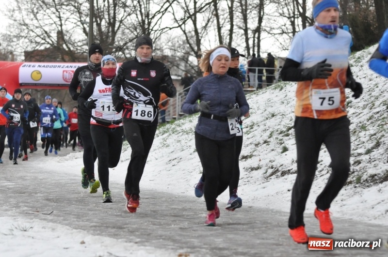 Zdjęcie w galerii na portalu naszraciborz.pl: Paweł Pac z Brzegu wygrał dziś V Bieg Nadodrzański w Raciborzu FOTO i WIDEO wiadomości z regionu