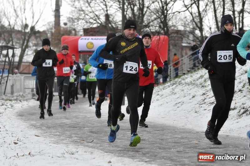 Zdjęcie w galerii na portalu naszraciborz.pl: Paweł Pac z Brzegu wygrał dziś V Bieg Nadodrzański w Raciborzu FOTO i WIDEO wiadomości z regionu