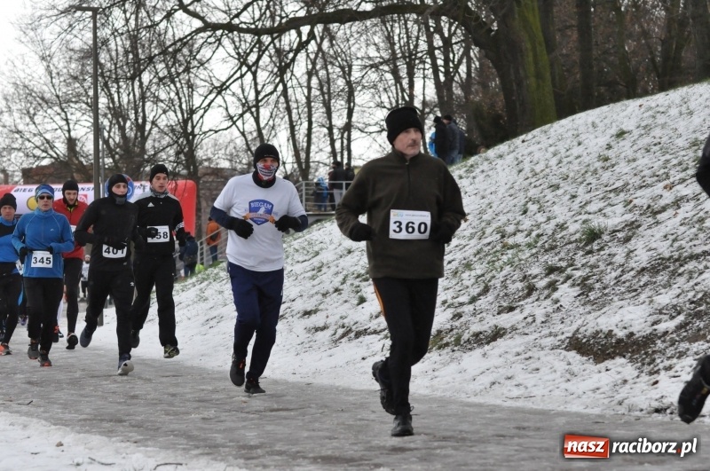 Zdjęcie w galerii na portalu naszraciborz.pl: Paweł Pac z Brzegu wygrał dziś V Bieg Nadodrzański w Raciborzu FOTO i WIDEO wiadomości z regionu