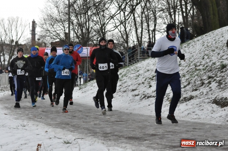 Zdjęcie w galerii na portalu naszraciborz.pl: Paweł Pac z Brzegu wygrał dziś V Bieg Nadodrzański w Raciborzu FOTO i WIDEO wiadomości z regionu