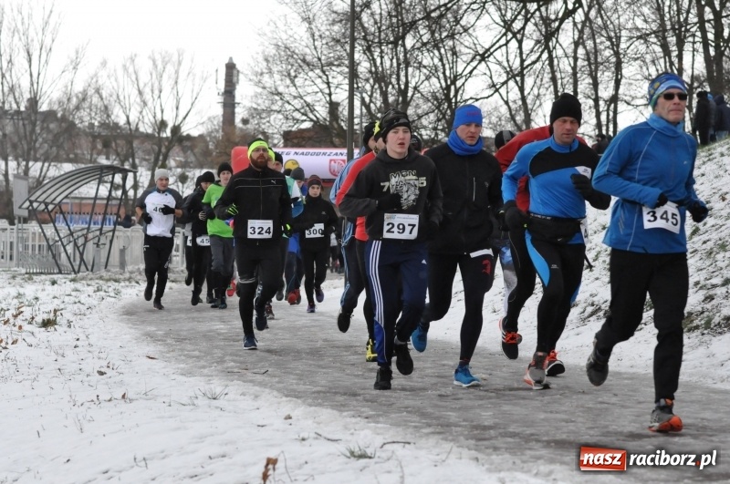 Zdjęcie w galerii na portalu naszraciborz.pl: Paweł Pac z Brzegu wygrał dziś V Bieg Nadodrzański w Raciborzu FOTO i WIDEO wiadomości z regionu