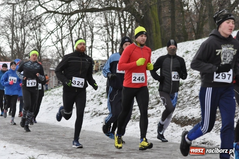 Zdjęcie w galerii na portalu naszraciborz.pl: Paweł Pac z Brzegu wygrał dziś V Bieg Nadodrzański w Raciborzu FOTO i WIDEO wiadomości z regionu