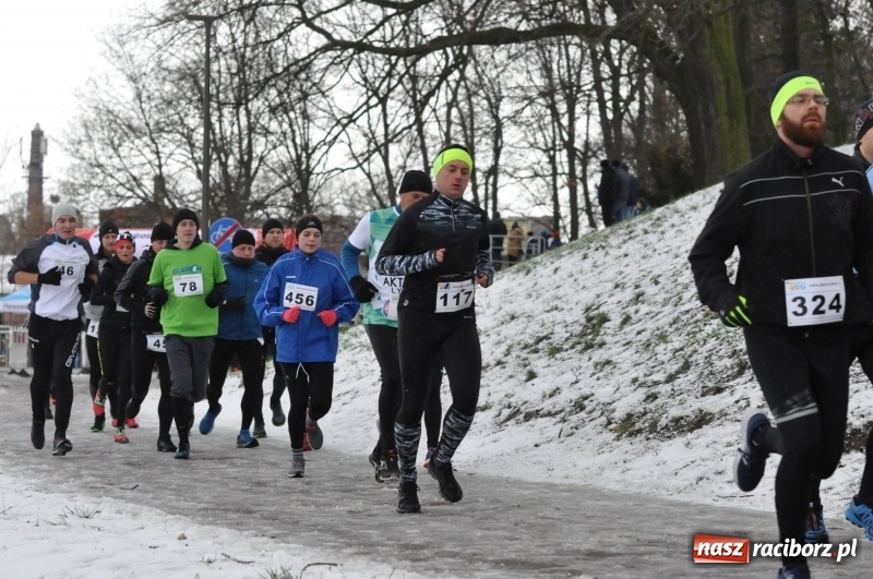 Zdjęcie w galerii na portalu naszraciborz.pl: Paweł Pac z Brzegu wygrał dziś V Bieg Nadodrzański w Raciborzu FOTO i WIDEO wiadomości z regionu