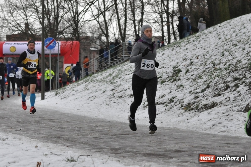 Zdjęcie w galerii na portalu naszraciborz.pl: Paweł Pac z Brzegu wygrał dziś V Bieg Nadodrzański w Raciborzu FOTO i WIDEO wiadomości z regionu
