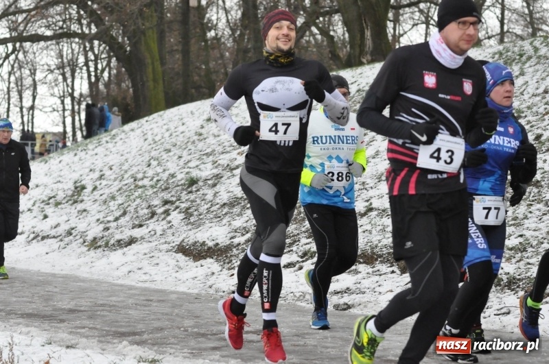 Zdjęcie w galerii na portalu naszraciborz.pl: Paweł Pac z Brzegu wygrał dziś V Bieg Nadodrzański w Raciborzu FOTO i WIDEO wiadomości z regionu