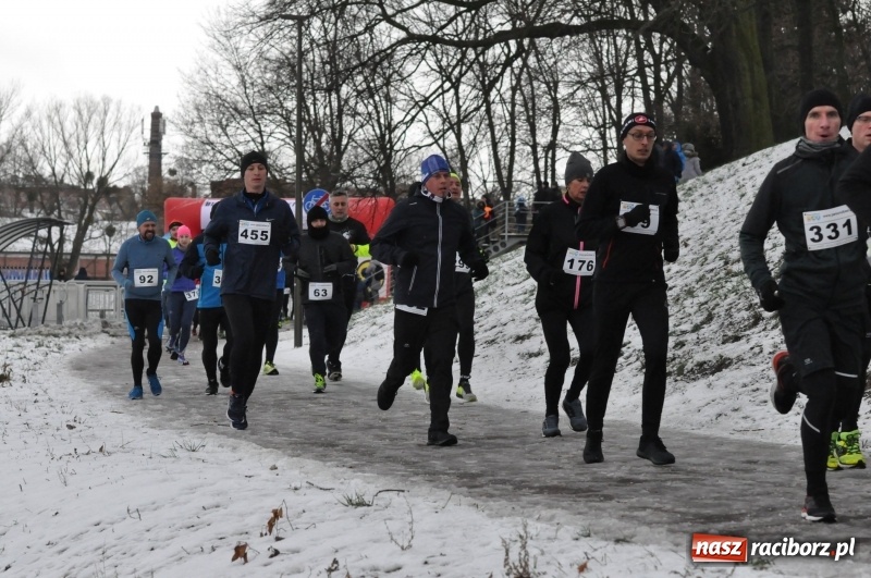 Zdjęcie w galerii na portalu naszraciborz.pl: Paweł Pac z Brzegu wygrał dziś V Bieg Nadodrzański w Raciborzu FOTO i WIDEO wiadomości z regionu