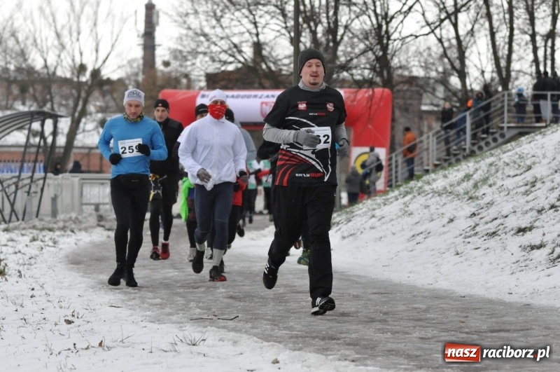 Zdjęcie w galerii na portalu naszraciborz.pl: Paweł Pac z Brzegu wygrał dziś V Bieg Nadodrzański w Raciborzu FOTO i WIDEO wiadomości z regionu