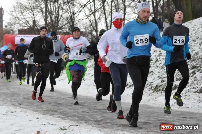 Zdjęcie w galerii na portalu naszraciborz.pl: Paweł Pac z Brzegu wygrał dziś V Bieg Nadodrzański w Raciborzu FOTO i WIDEO wiadomości z regionu