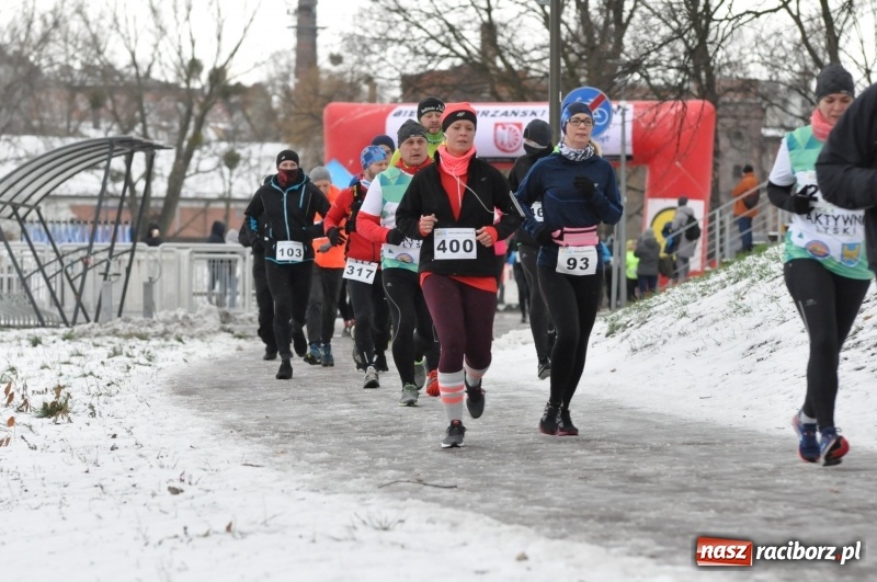 Zdjęcie w galerii na portalu naszraciborz.pl: Paweł Pac z Brzegu wygrał dziś V Bieg Nadodrzański w Raciborzu FOTO i WIDEO wiadomości z regionu