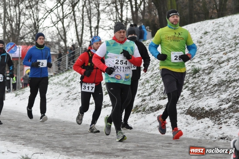 Zdjęcie w galerii na portalu naszraciborz.pl: Paweł Pac z Brzegu wygrał dziś V Bieg Nadodrzański w Raciborzu FOTO i WIDEO wiadomości z regionu