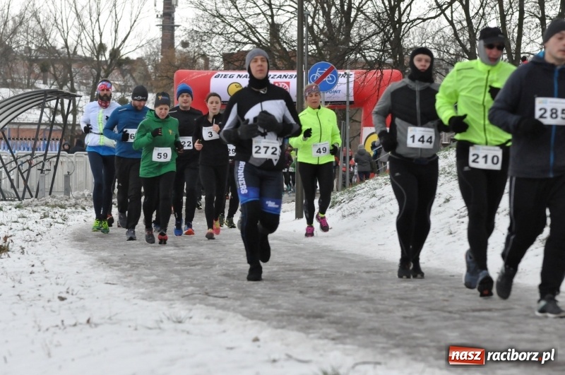 Zdjęcie w galerii na portalu naszraciborz.pl: Paweł Pac z Brzegu wygrał dziś V Bieg Nadodrzański w Raciborzu FOTO i WIDEO wiadomości z regionu
