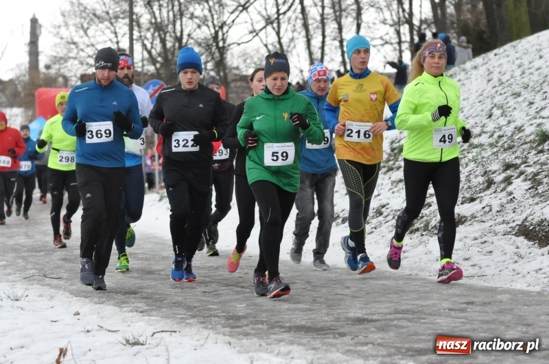 Zdjęcie w galerii na portalu naszraciborz.pl: Paweł Pac z Brzegu wygrał dziś V Bieg Nadodrzański w Raciborzu FOTO i WIDEO wiadomości z regionu
