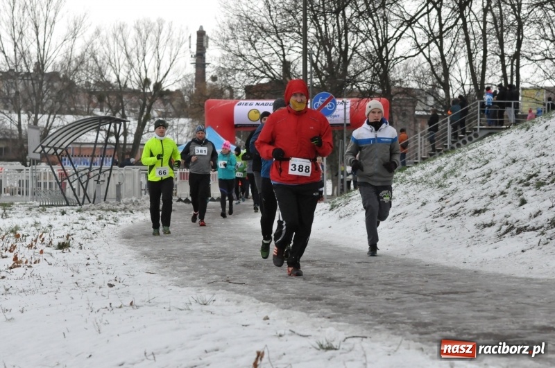 Zdjęcie w galerii na portalu naszraciborz.pl: Paweł Pac z Brzegu wygrał dziś V Bieg Nadodrzański w Raciborzu FOTO i WIDEO wiadomości z regionu