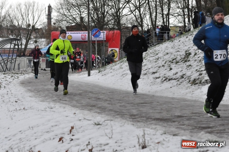 Zdjęcie w galerii na portalu naszraciborz.pl: Paweł Pac z Brzegu wygrał dziś V Bieg Nadodrzański w Raciborzu FOTO i WIDEO wiadomości z regionu
