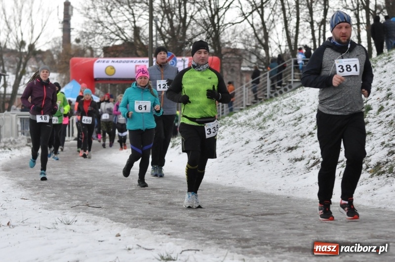 Zdjęcie w galerii na portalu naszraciborz.pl: Paweł Pac z Brzegu wygrał dziś V Bieg Nadodrzański w Raciborzu FOTO i WIDEO wiadomości z regionu
