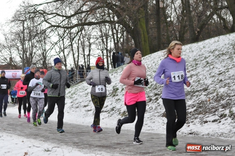 Zdjęcie w galerii na portalu naszraciborz.pl: Paweł Pac z Brzegu wygrał dziś V Bieg Nadodrzański w Raciborzu FOTO i WIDEO wiadomości z regionu