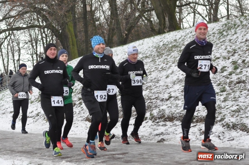 Zdjęcie w galerii na portalu naszraciborz.pl: Paweł Pac z Brzegu wygrał dziś V Bieg Nadodrzański w Raciborzu FOTO i WIDEO wiadomości z regionu