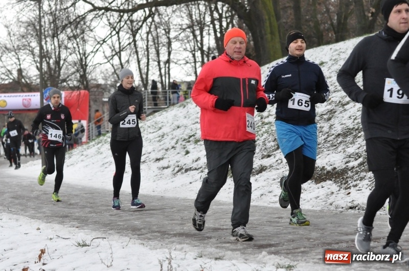 Zdjęcie w galerii na portalu naszraciborz.pl: Paweł Pac z Brzegu wygrał dziś V Bieg Nadodrzański w Raciborzu FOTO i WIDEO wiadomości z regionu