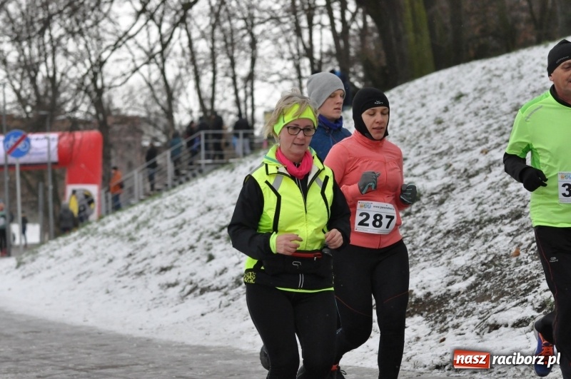 Zdjęcie w galerii na portalu naszraciborz.pl: Paweł Pac z Brzegu wygrał dziś V Bieg Nadodrzański w Raciborzu FOTO i WIDEO wiadomości z regionu