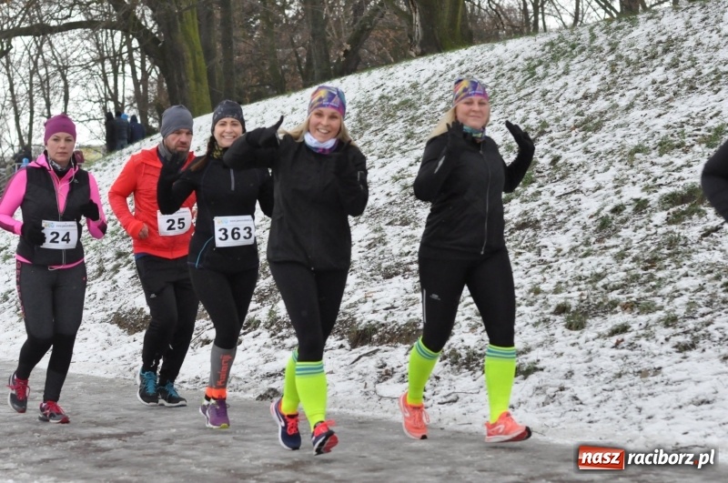 Zdjęcie w galerii na portalu naszraciborz.pl: Paweł Pac z Brzegu wygrał dziś V Bieg Nadodrzański w Raciborzu FOTO i WIDEO wiadomości z regionu