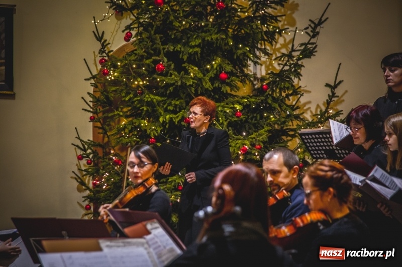 Zdjęcie w galerii na portalu naszraciborz.pl: Wieczór kolęd u św. Anny w Babicach wiadomości z regionu